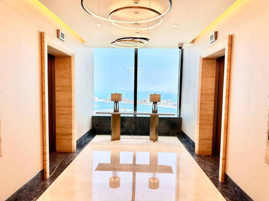 Apartment Luxury In High Floor Full Sea View In The Palm Tower Plam Jumeirah Dubai