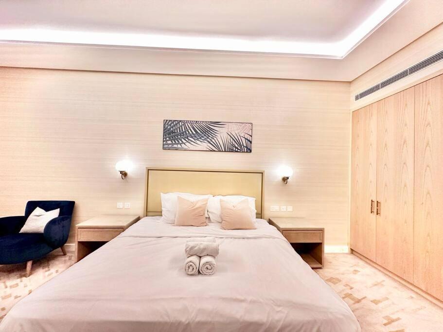 Apartment Luxury In High Floor Full Sea View In The Palm Tower Plam Jumeirah