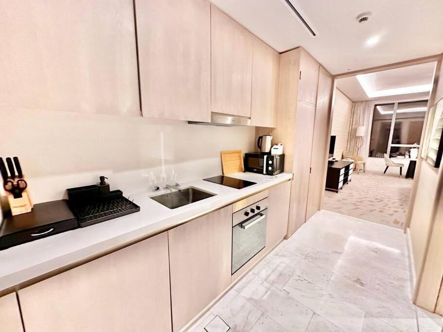 Luxury In High Floor Full Sea View In The Palm Tower Plam Jumeirah * Dubai